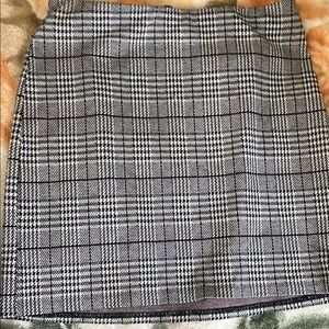 H&M Black and White A-line Mini Skirt